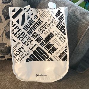 Lululemon bag